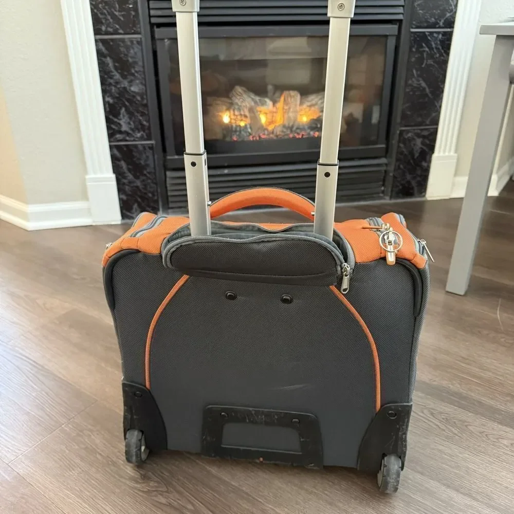 Eagle‎ Creak HC2 Hovercraft Carry-on Roller Luggage Wheeled Tote Orange